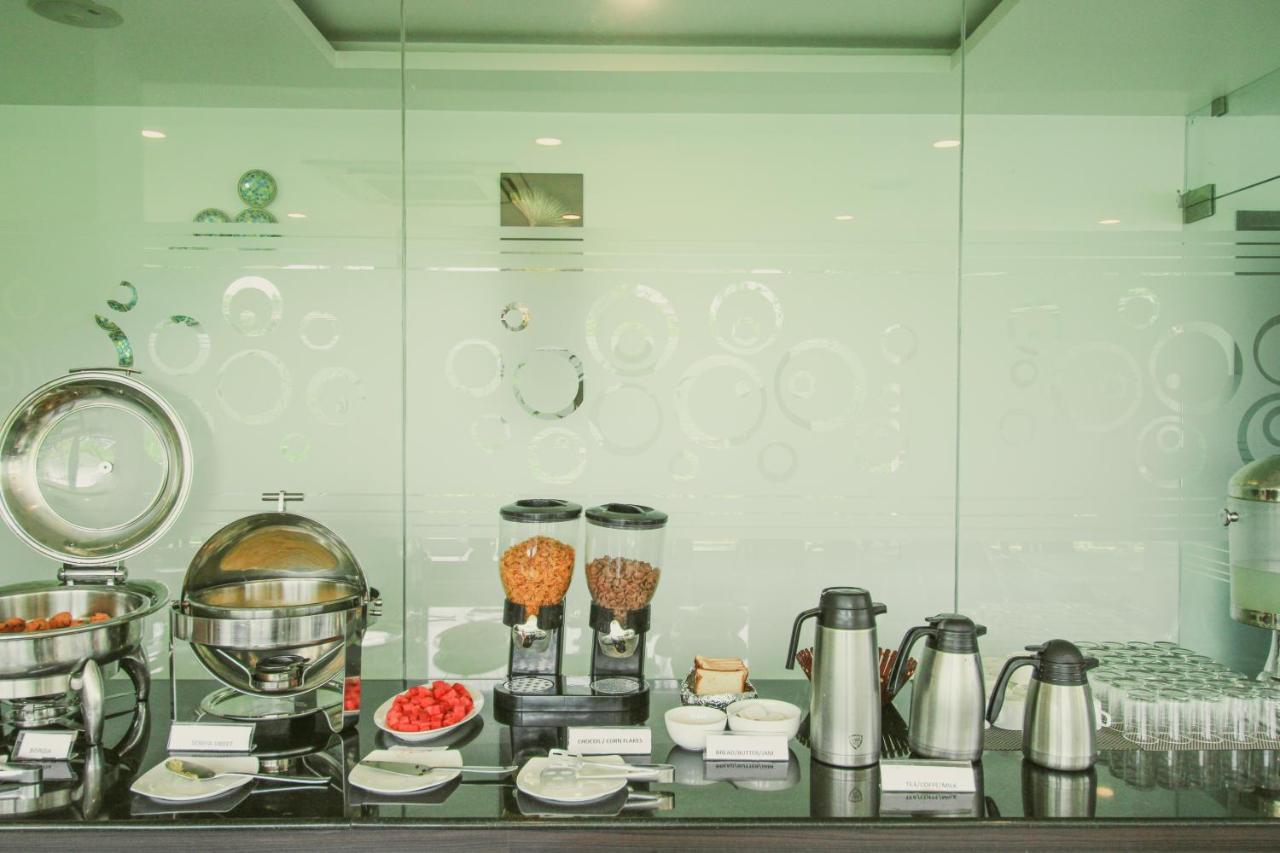 White Pearl Residency Pondicherry Exterior foto